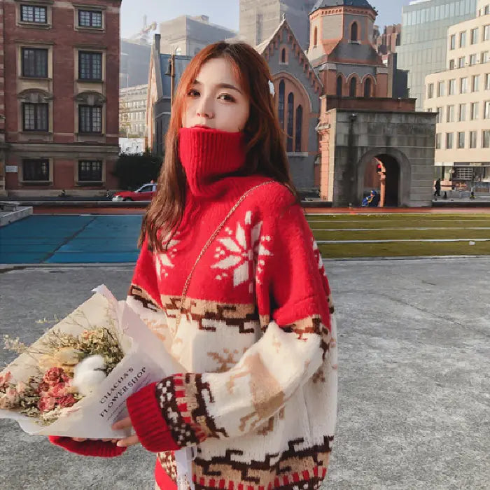 Women's Christmas Turtleneck Sweater - Oversized Style