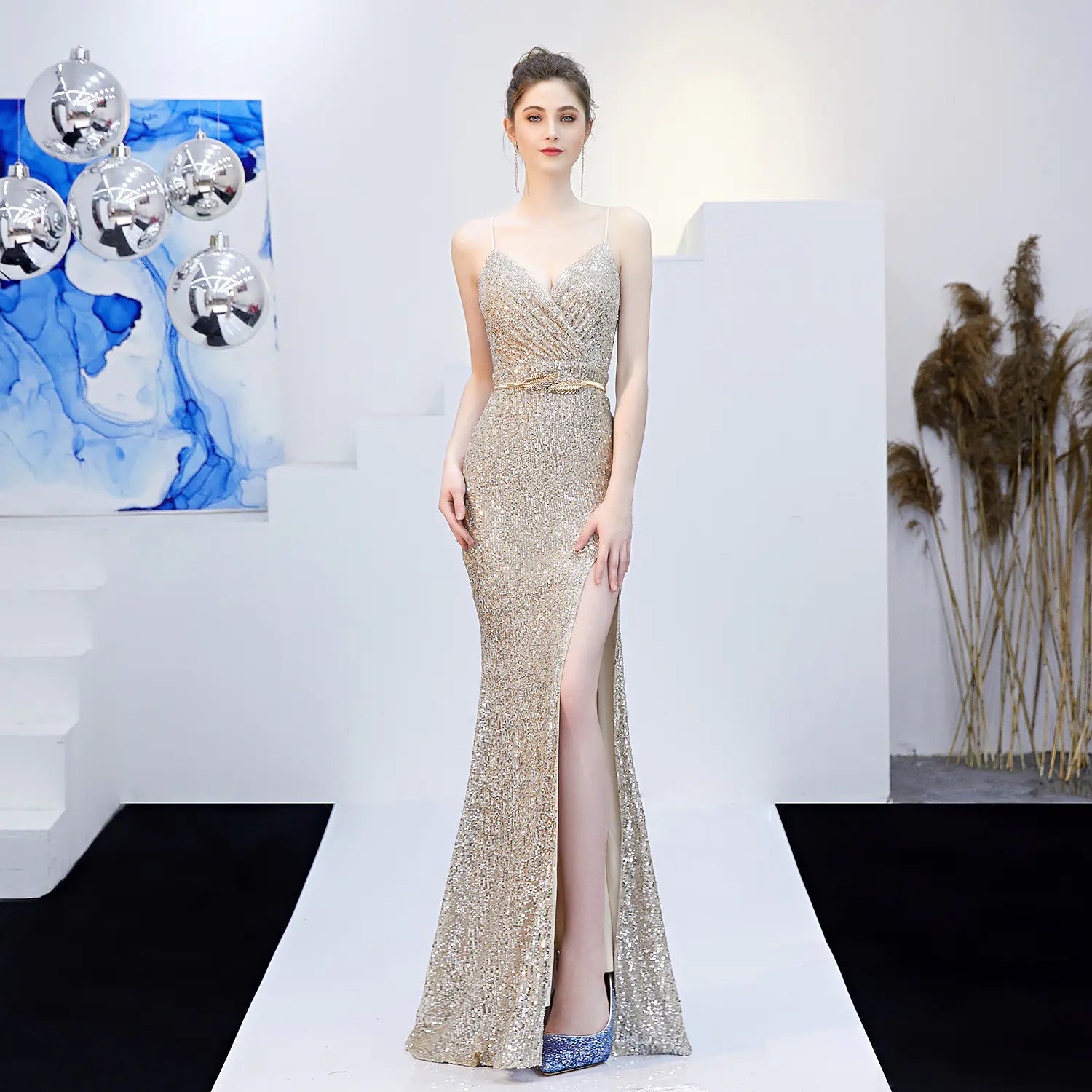 Elegant Long Evening Dress for Parties and Events