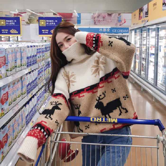 Women's Christmas Turtleneck Sweater - Oversized Style