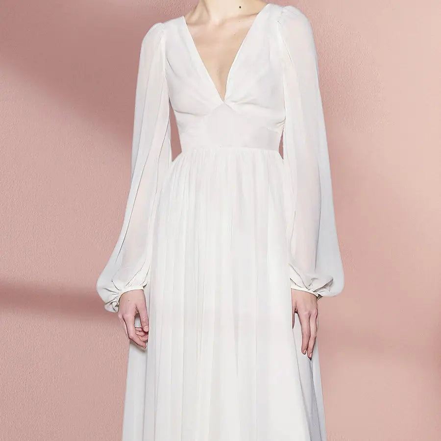 Retro Style Slim White Dress with French Court Elegance